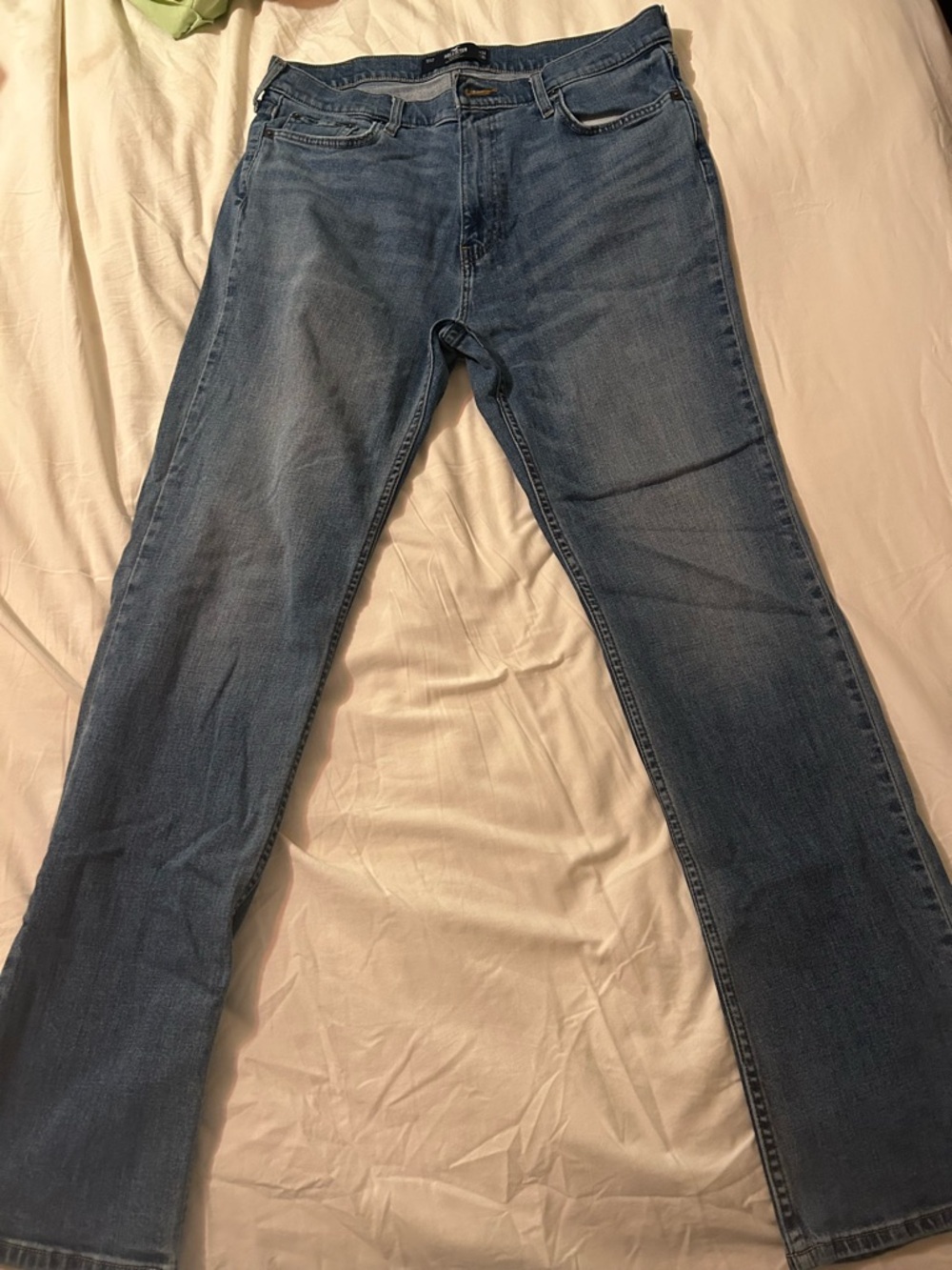 Hollister Men's Straight-Fit Blue Denim Jeans